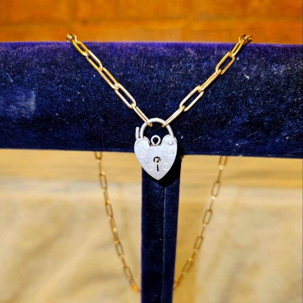 925 STERLING SILVER  LOCK CLOSURE  HEART LINK NECKLACE ❤️ PICS 📸